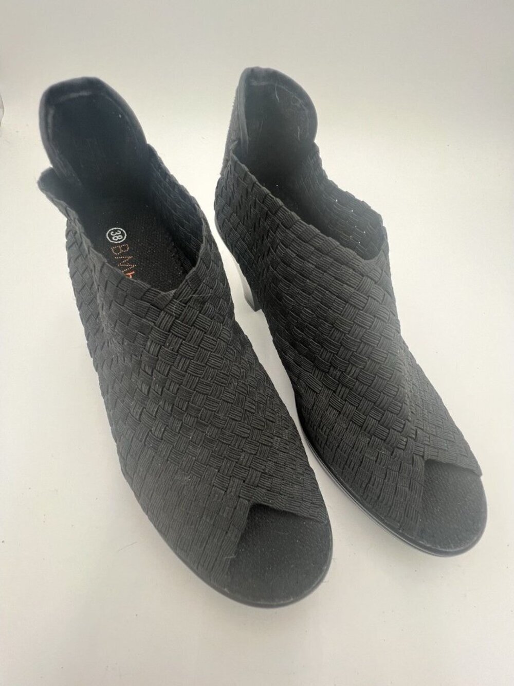 Bernie Mev Claire Woven Peep Toe Heels Black Comfort Slip On EU 38 US 7 7.5 NWOB